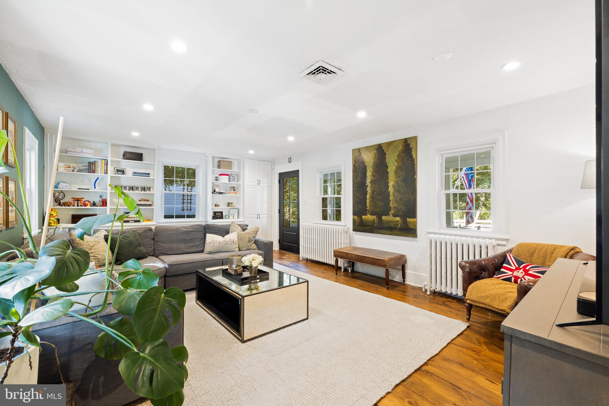 106 Manchester Road Media, PA 19063 - Photo 6 of 34 a living room with furniture and a couch