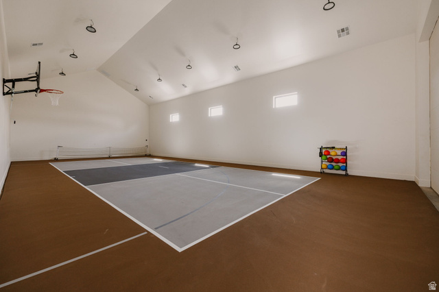 2281 South Crimson Cliffs Way St. George, UT 84790 - Photo 45 of 47 Indoor sport court