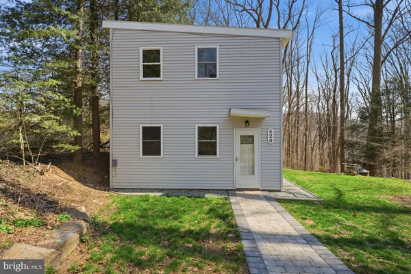 $2,200 | 420 South Bank Road, Landenberg, PA 19350