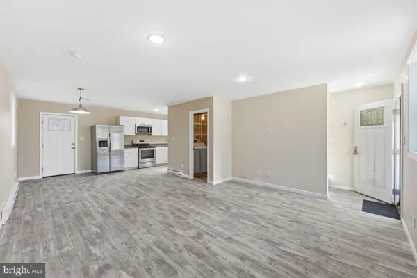 $2,200 | 420 South Bank Road, Landenberg, PA 19350