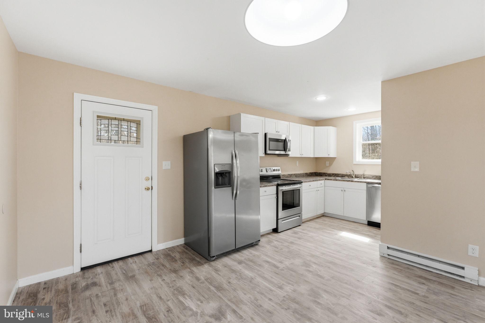 420 South Bank Road Landenberg, PA 19350 - Photo 5 of 32