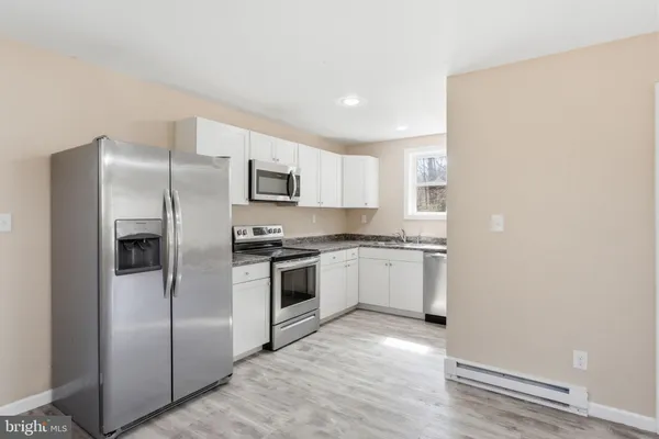 $2,200 | 420 South Bank Road, Landenberg, PA 19350