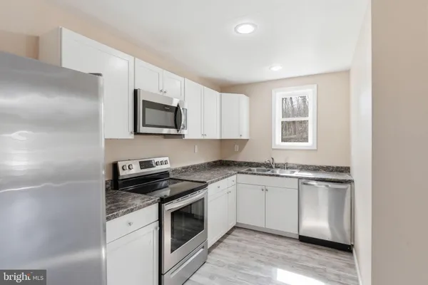 $2,200 | 420 South Bank Road, Landenberg, PA 19350