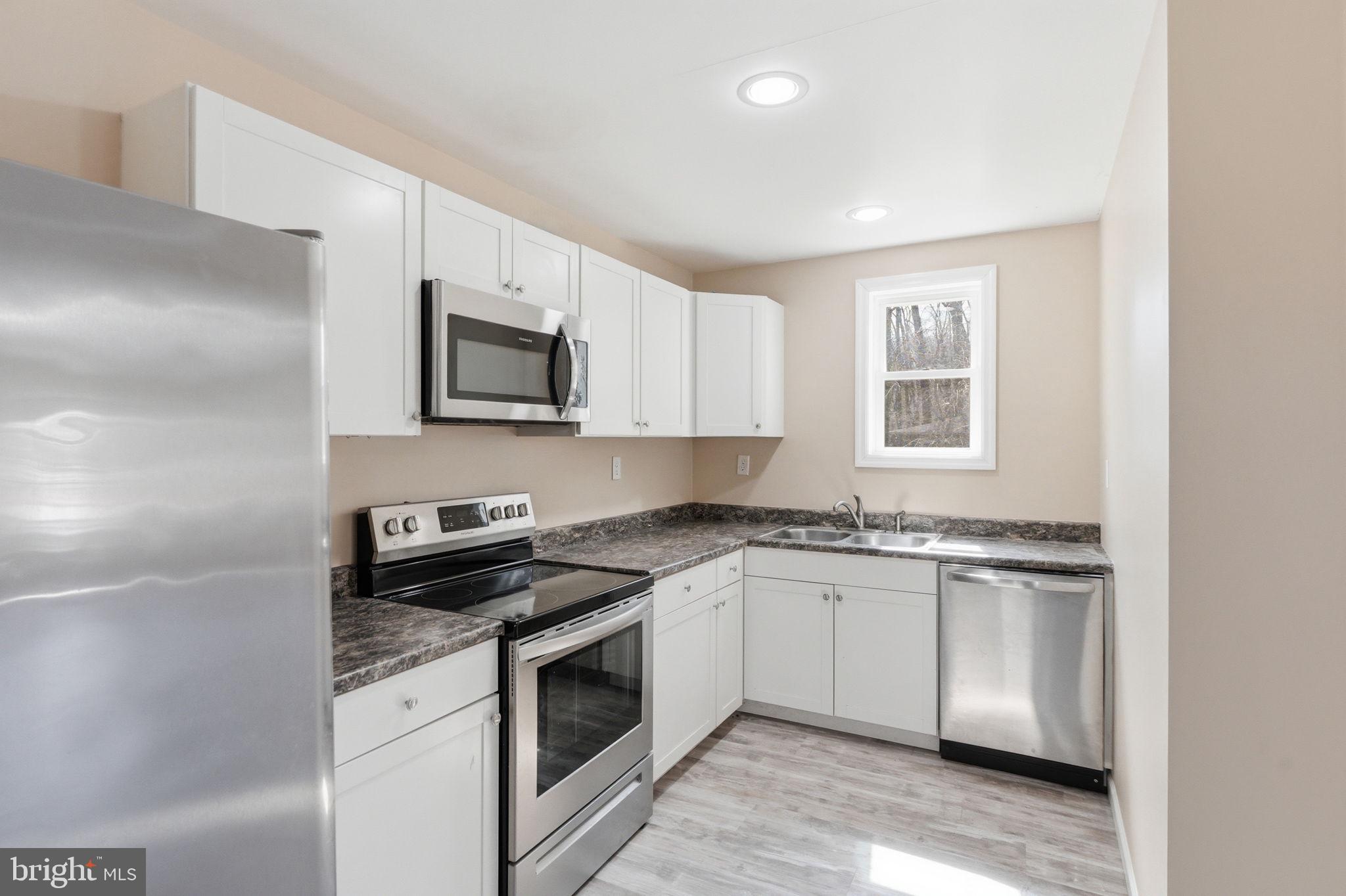 420 South Bank Road Landenberg, PA 19350 - Photo 7 of 32