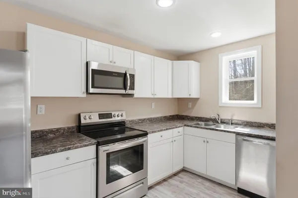 $2,200 | 420 South Bank Road, Landenberg, PA 19350