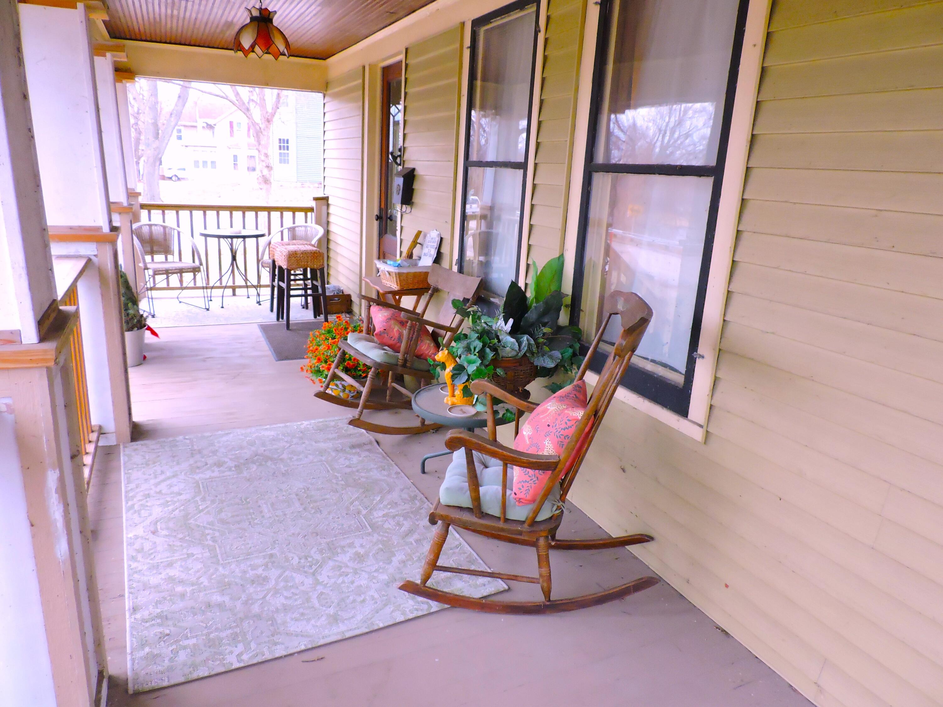 516 Riverside Drive Fort Atkinson, WI 53538 - Photo 2 of 17 Porch