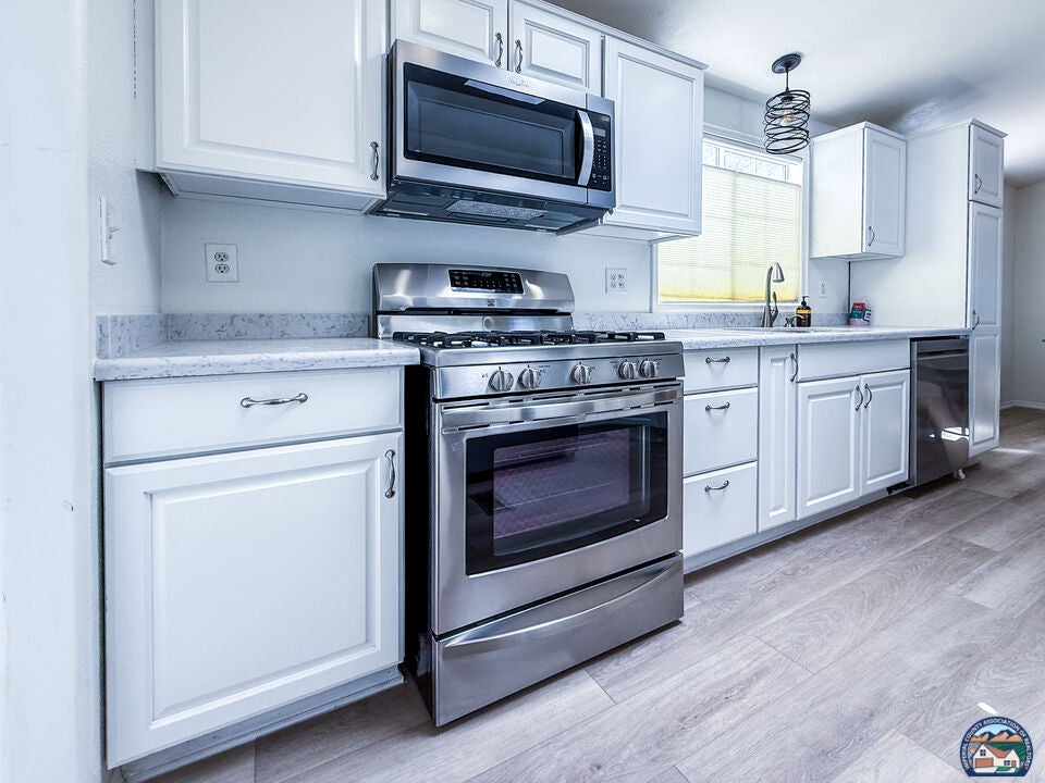 1601 Drew Road, Unit 46 El Centro, CA 92243 - Photo 4 of 36 Gallery Image 4