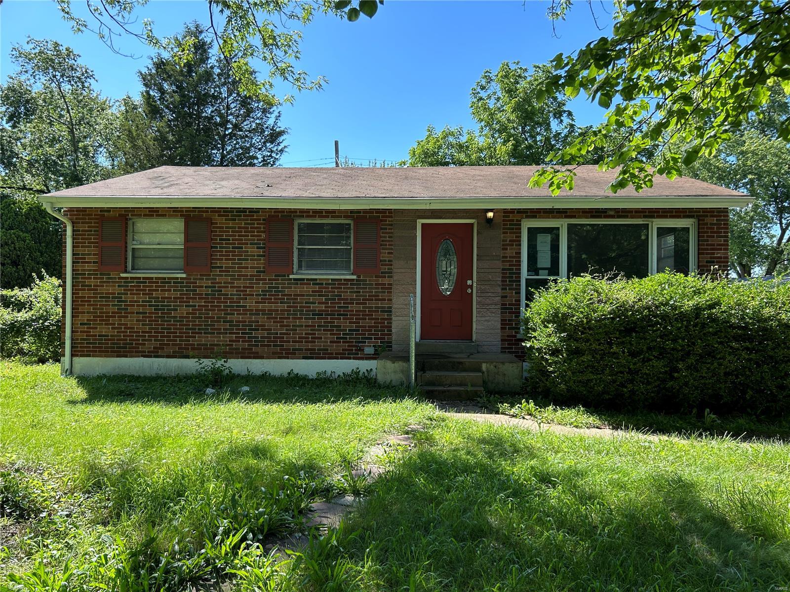 11629 Larimore Road St. Louis, MO 63138 - Photo 1 of 9