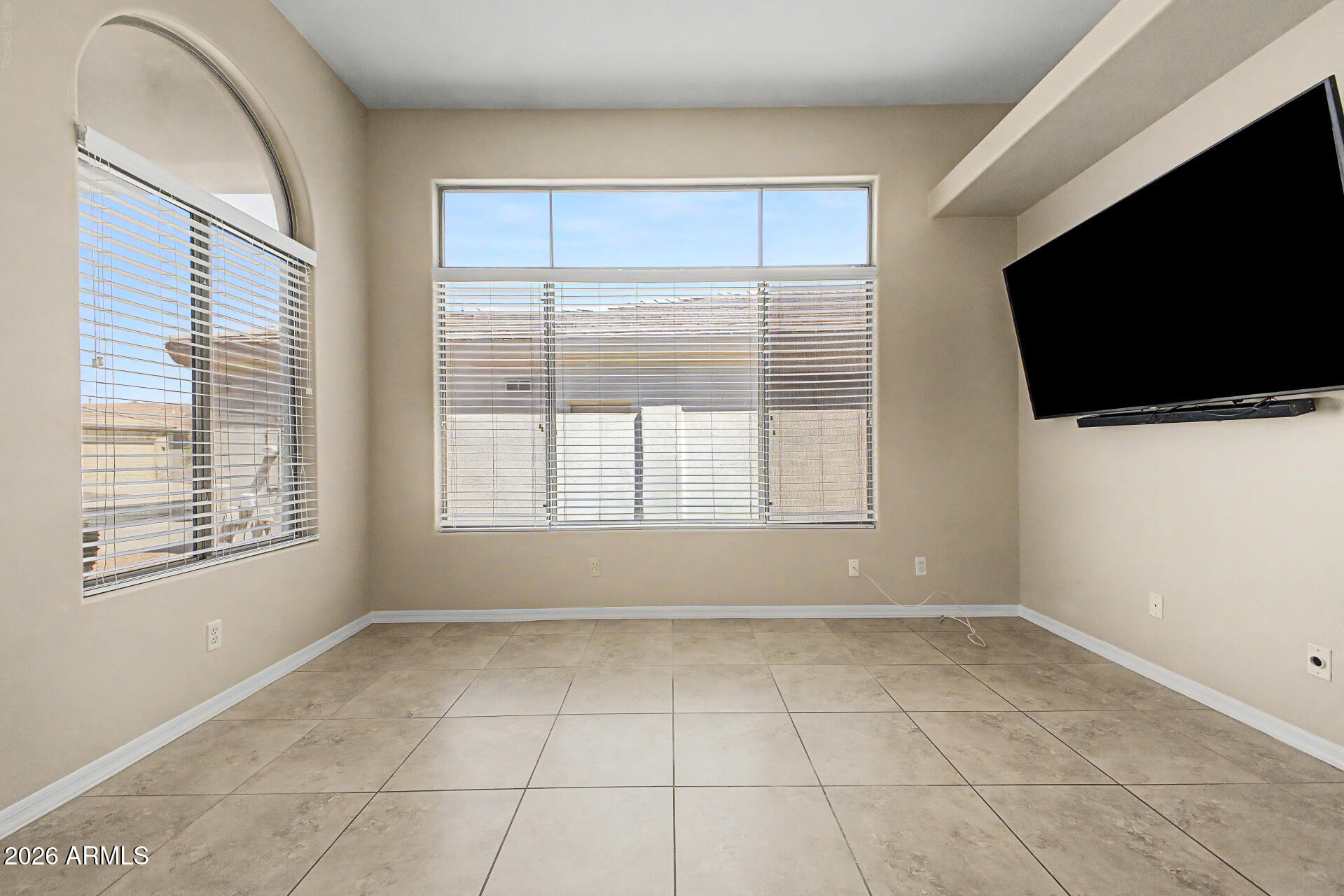 3123 East Amber Ridge Way Phoenix, AZ 85048 - Photo 5 of 34 05 - Amber Ridge 3123