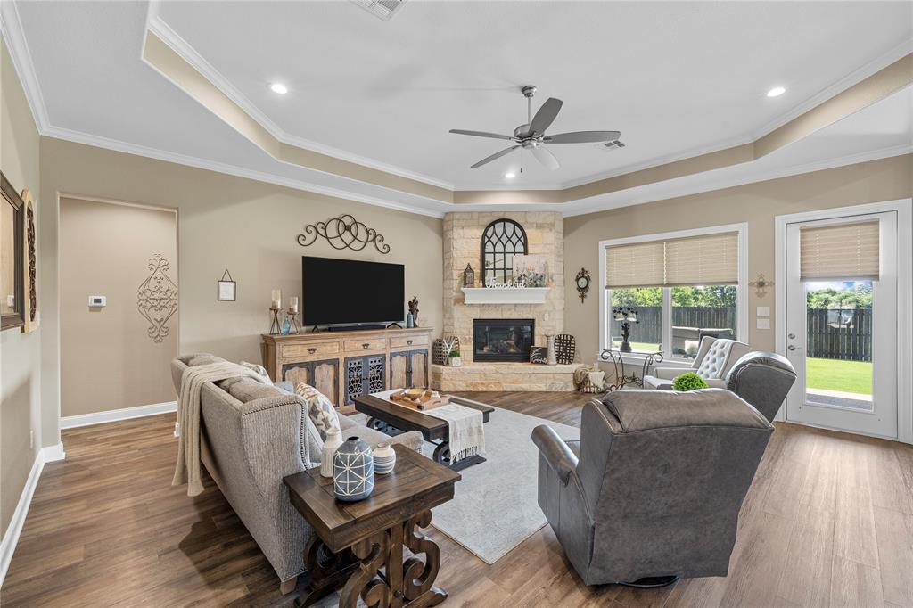 10133 T T Bury Lane Waco, TX 76708 - Photo 4 of 30