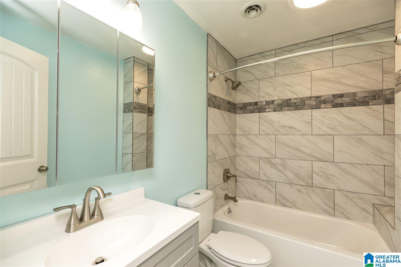 1813 Briar Meadow Road Birmingham, AL 35210 - Photo 24 of 33