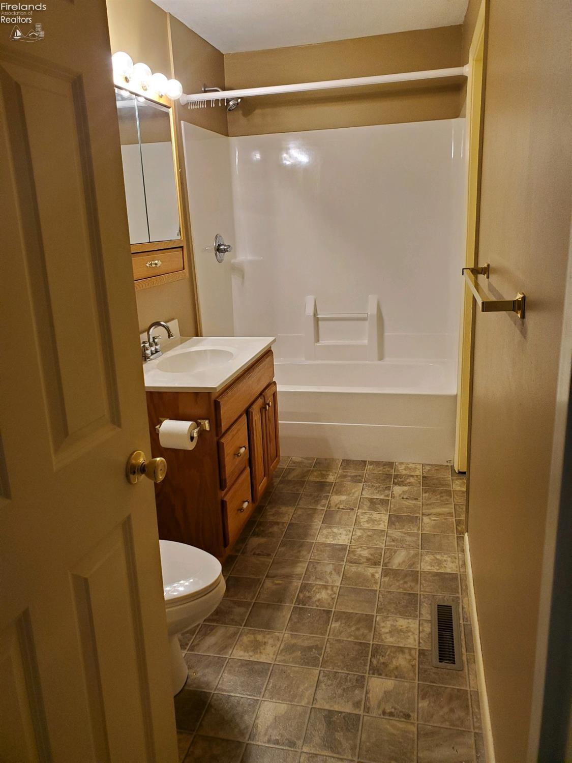 917 State Rte 61 Norwalk, OH 44857 - Photo 10 of 19 Gallery Image 10