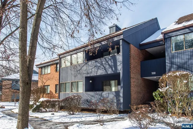 $2,975 | 4125 Hilltop Road, Mahwah, NJ 07430