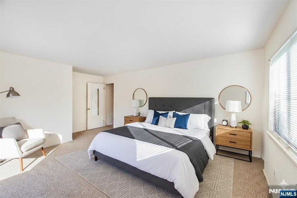 4125 Hilltop Road Mahwah, NJ 07430 - Photo 9 of 17