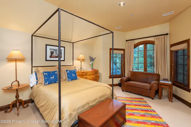 $150,000 | 800 South Hayden Road, Aspen, CO 81611