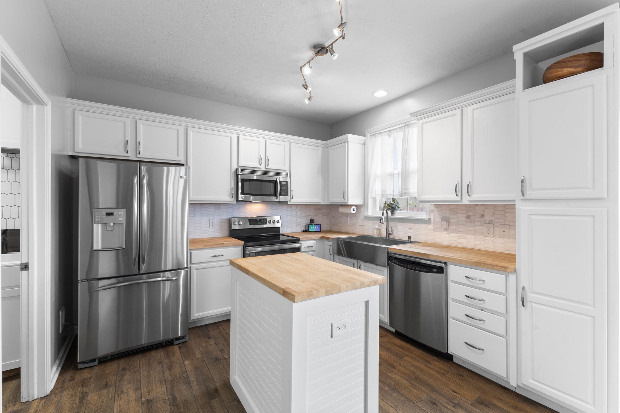 3821 Dusty Sands Road Whitestown, IN 46075 - Photo 4 of 37 Gallery Image 4