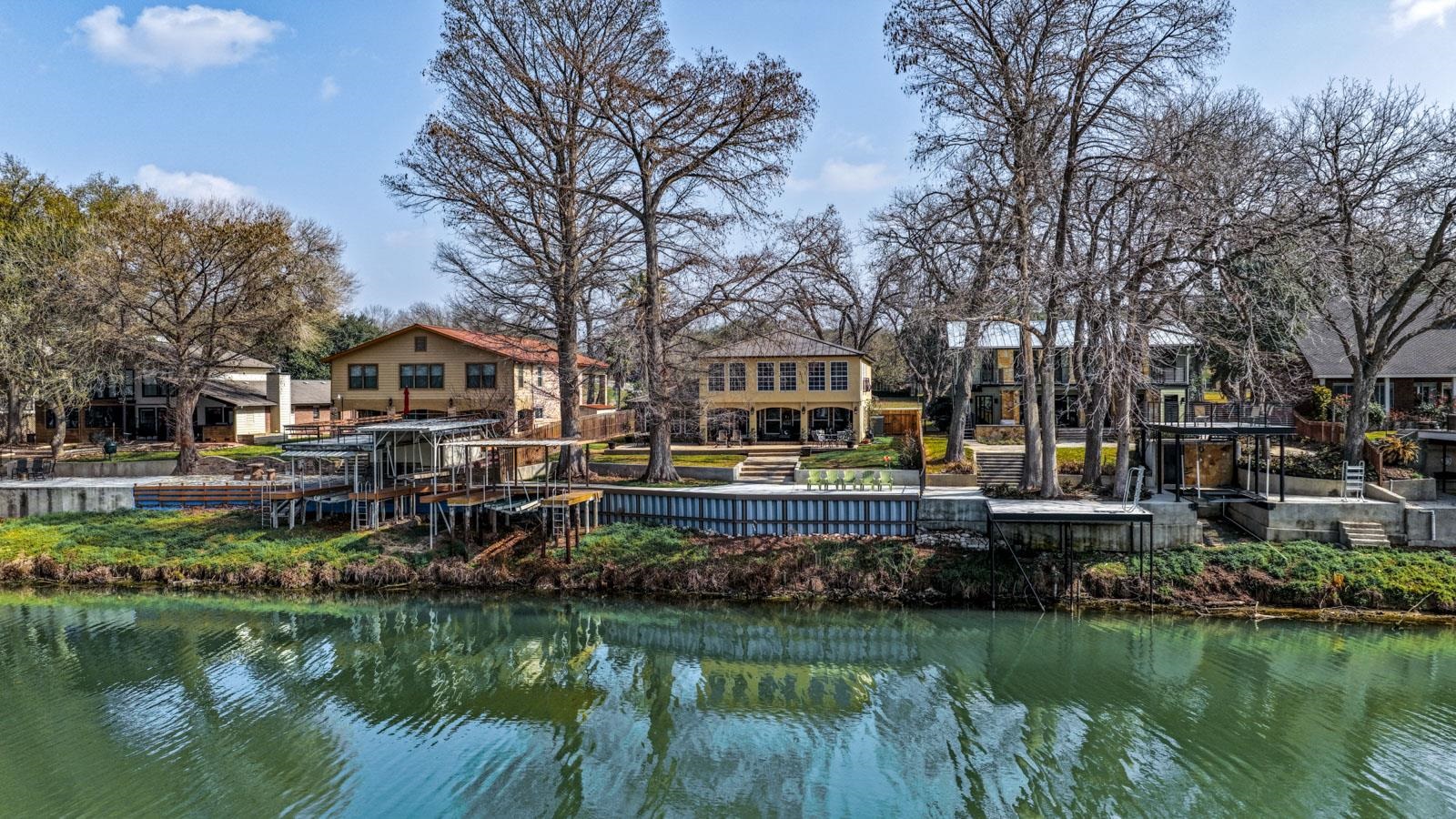 232 Lake Ridge Drive Seguin, TX 78155 - Photo 3 of 30