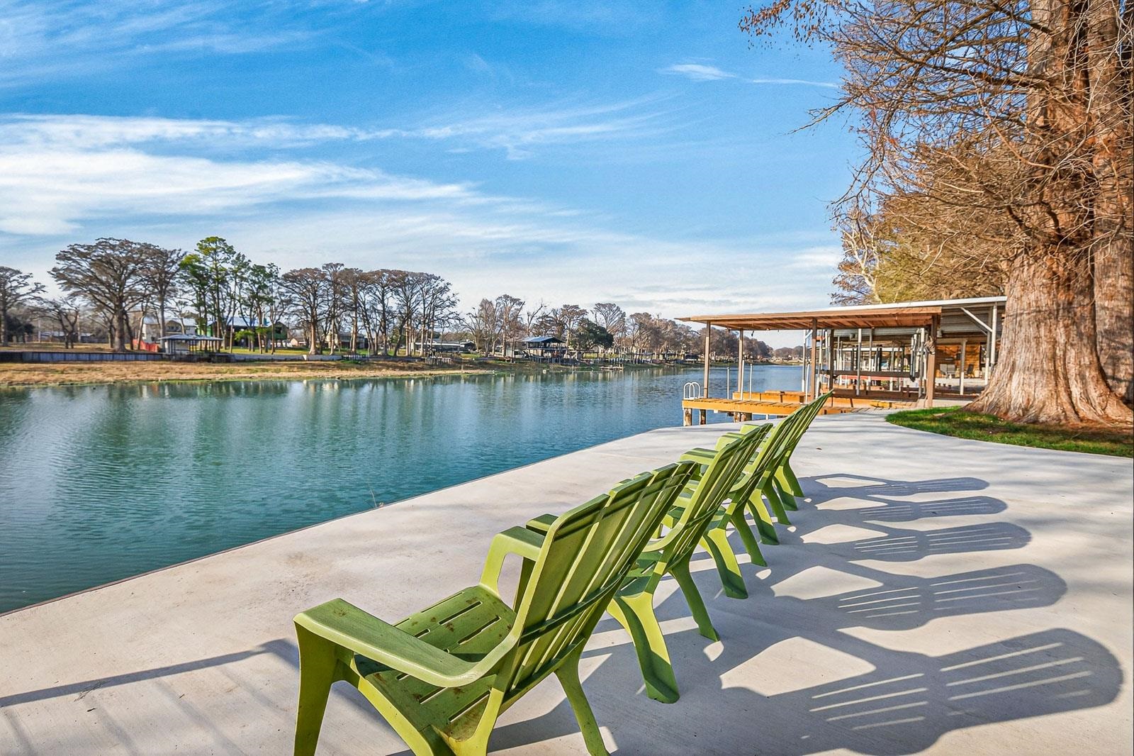 232 Lake Ridge Drive Seguin, TX 78155 - Photo 4 of 30