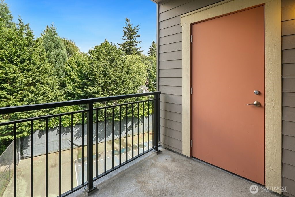 15730 116th Avenue Northeast, Unit 305 Bothell, WA 98011 - Photo 26 of 39