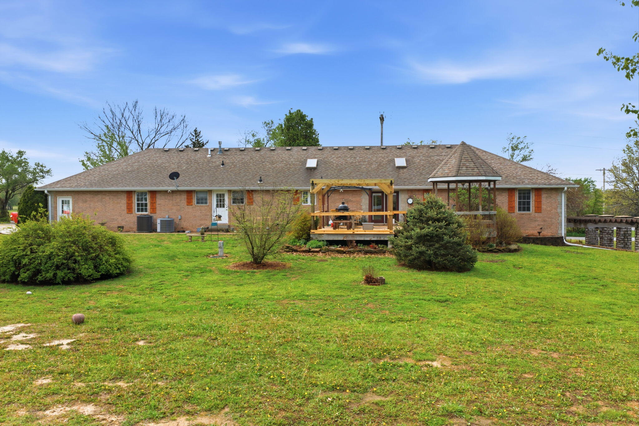 1229 East 425th Road Bolivar, MO 65613 - Photo 6 of 62 6-web-or-mls-3803_E_225th_Rd_Exterior_05