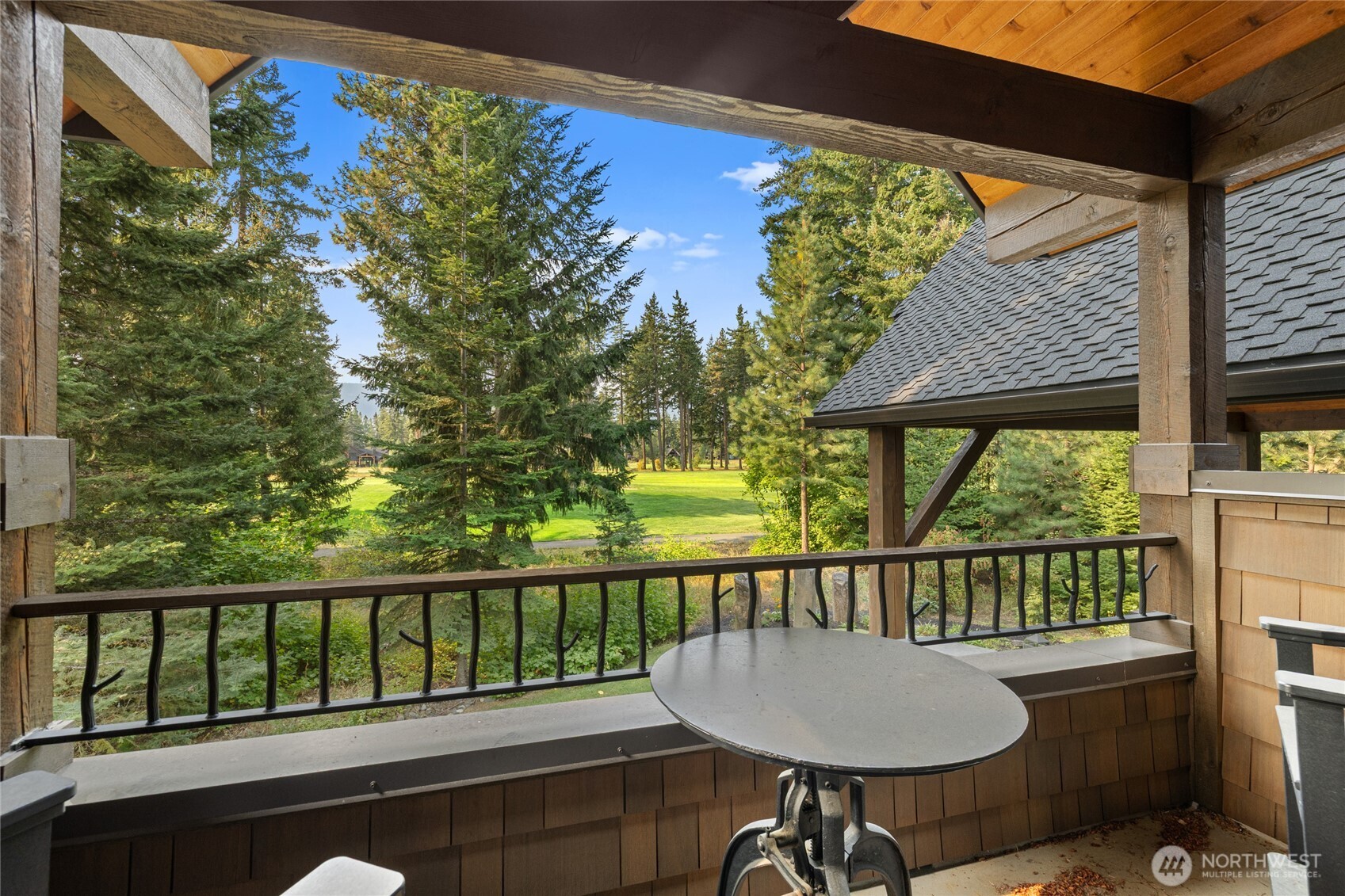 530 Spragger Way Cle Elum, WA 98922 - Photo 25 of 40 a view of a chairs and table in the balcony