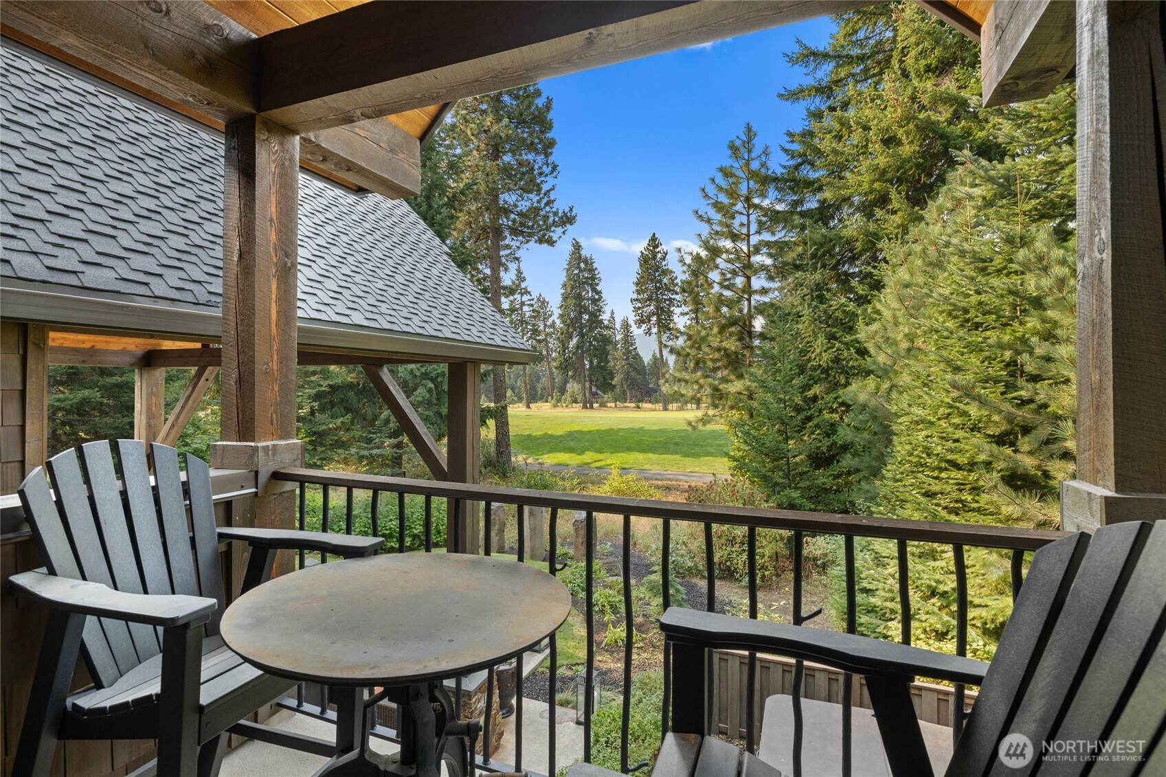 530 Spragger Way Cle Elum, WA 98922 - Photo 29 of 40 a view of a balcony with furniture