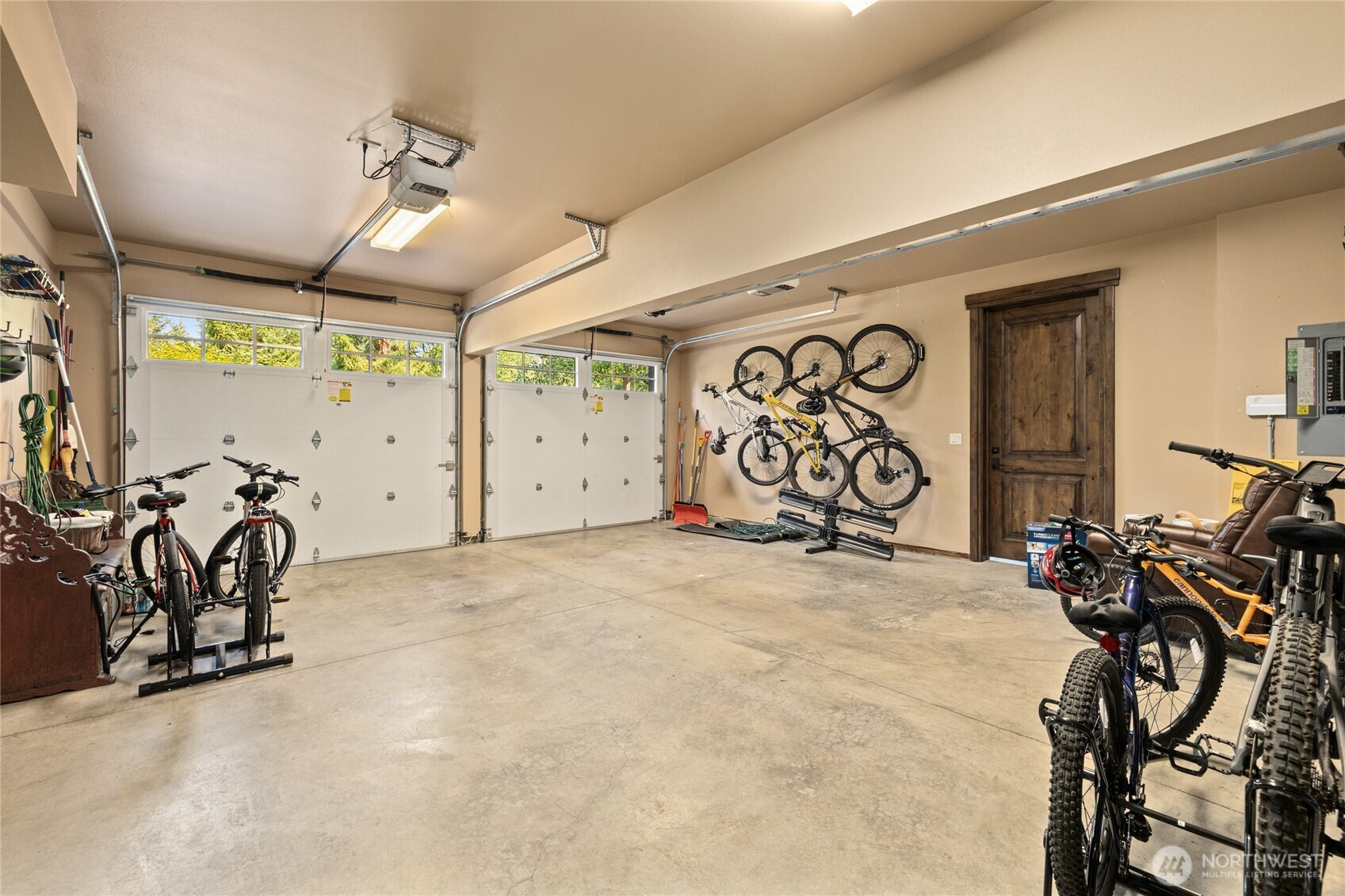 530 Spragger Way Cle Elum, WA 98922 - Photo 36 of 40 a view of a room with gym equipment