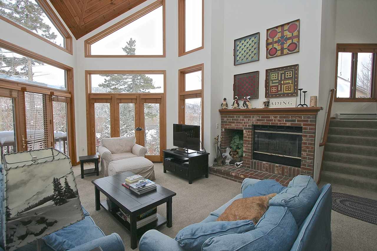 256 Crawford Ridge Road, Unit 6 Carroll, NH 03595 - Photo 2 of 33