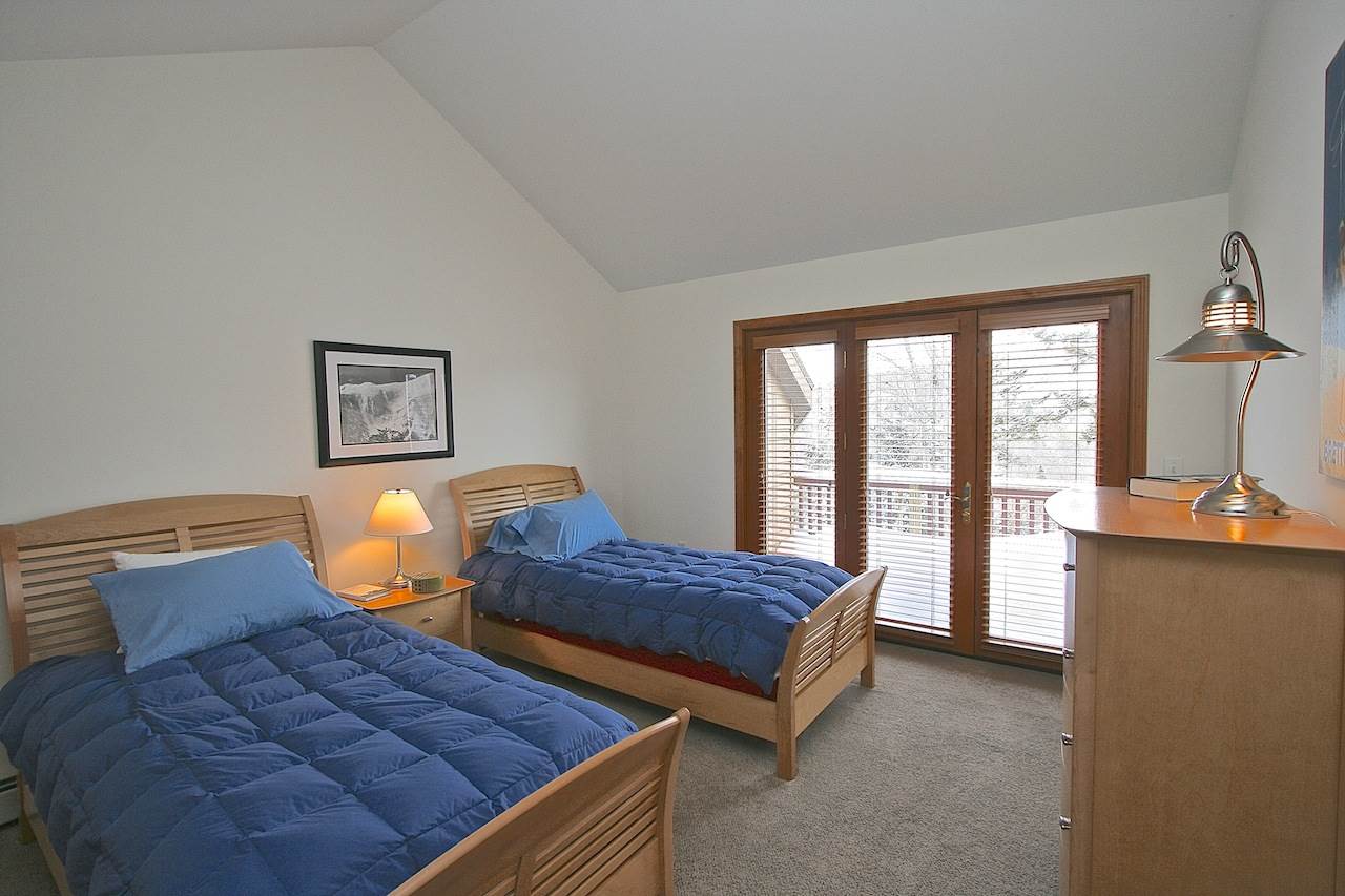 256 Crawford Ridge Road, Unit 6 Carroll, NH 03595 - Photo 20 of 33