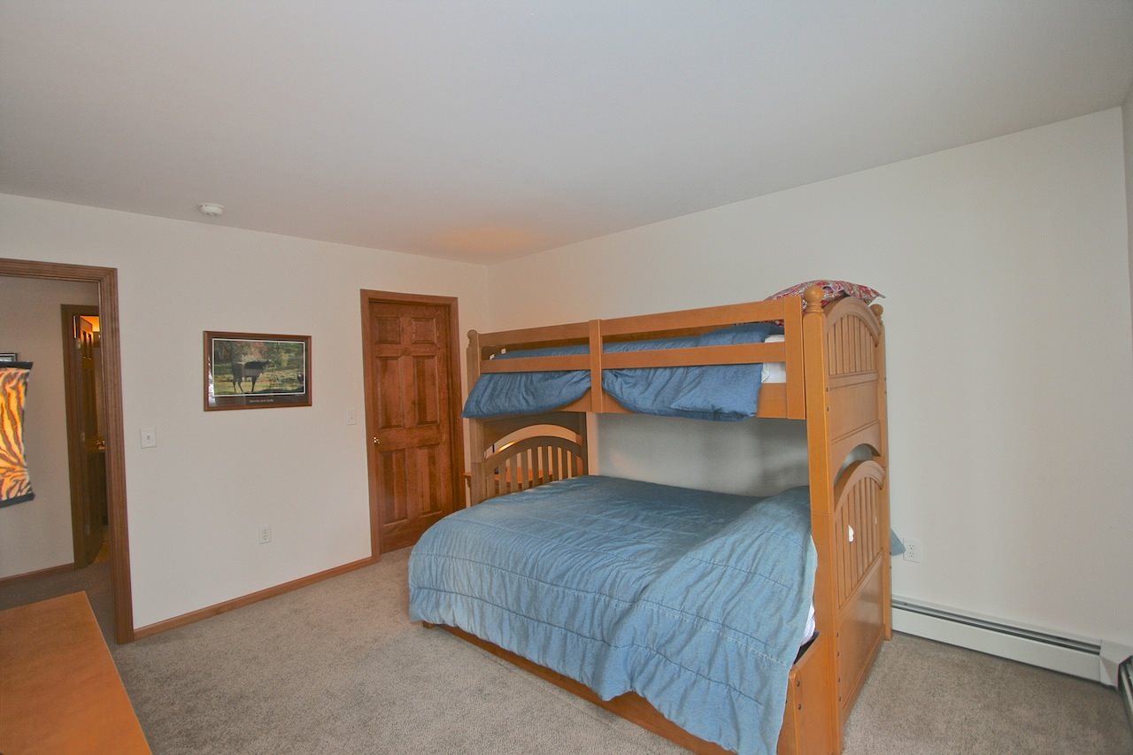 256 Crawford Ridge Road, Unit 6 Carroll, NH 03595 - Photo 30 of 33