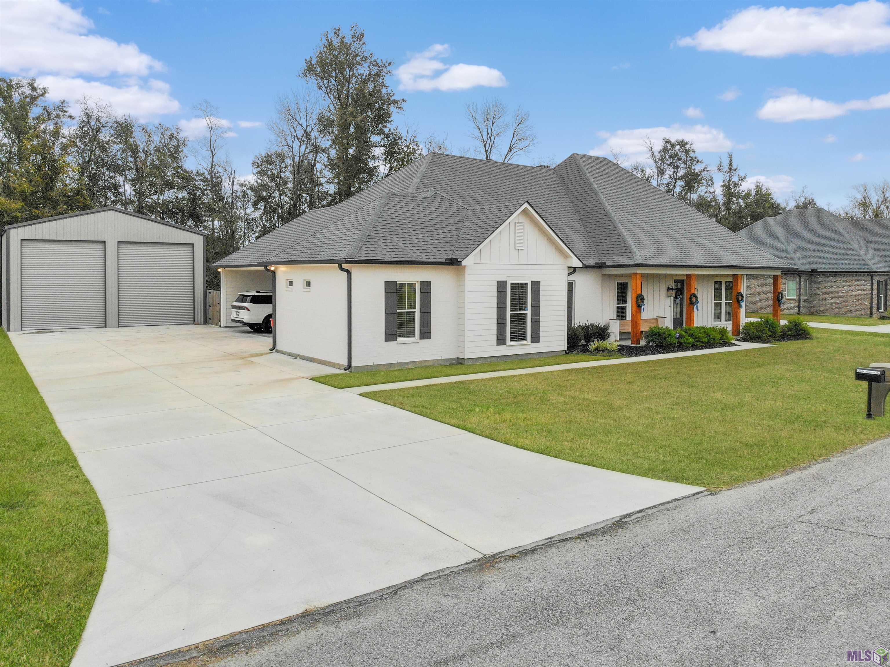 13344 Delaune Road Gonzales, LA 70737 - Photo 2 of 33