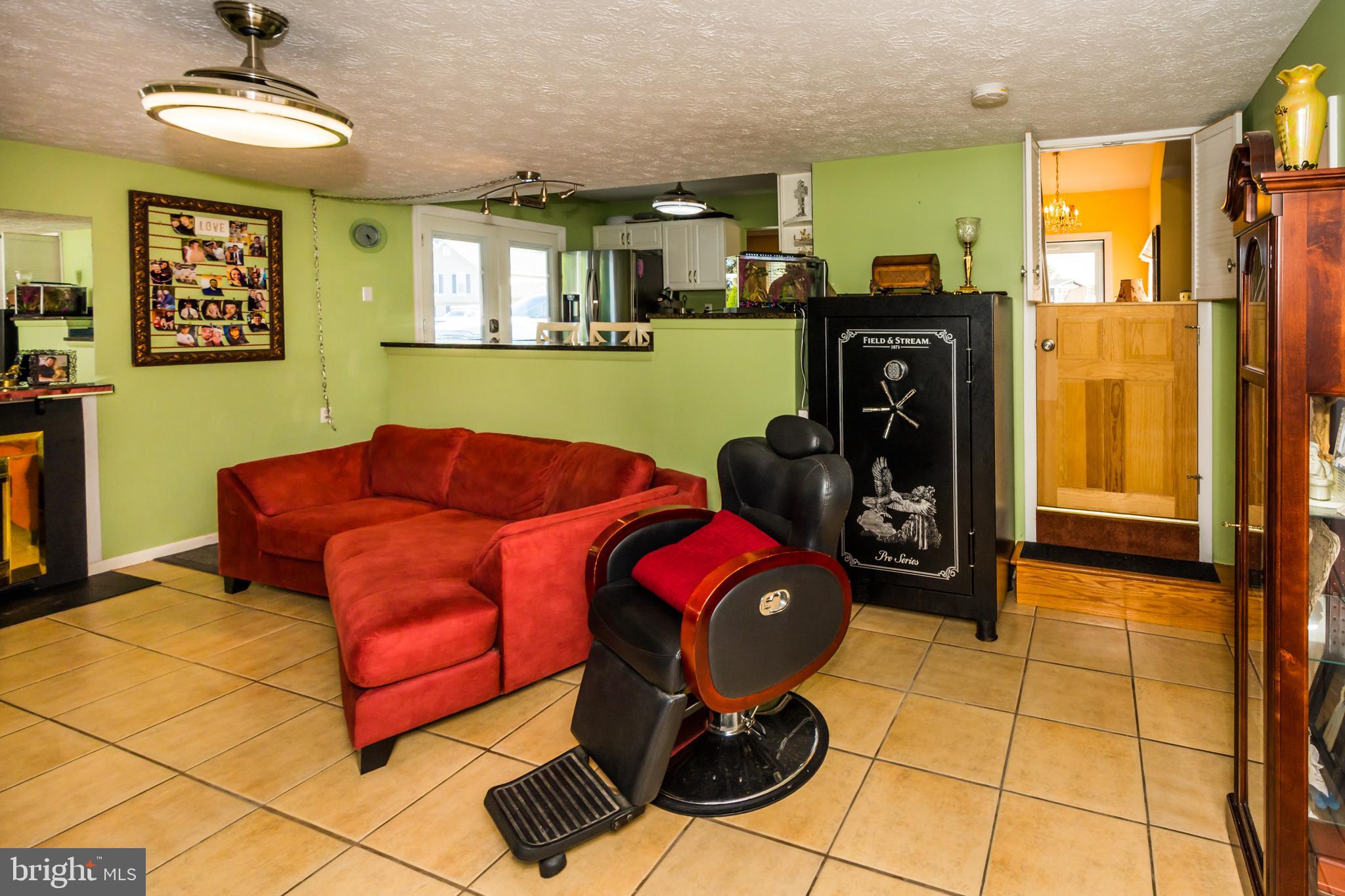 7108 Oliver Beach Road Baltimore, MD 21220 - Photo 20 of 56