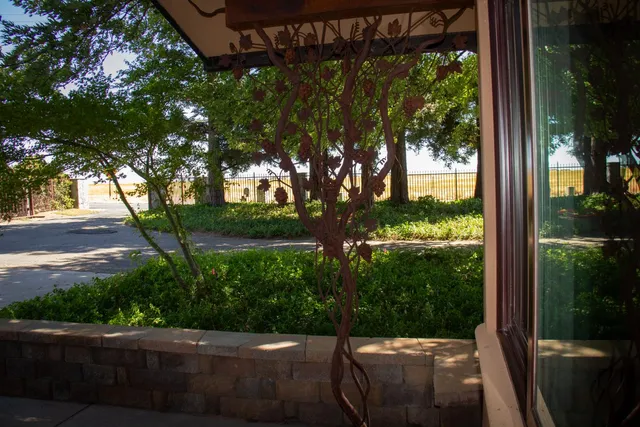 $995,000 | 5880 Sunset Boulevard West, Roseville, CA 95747