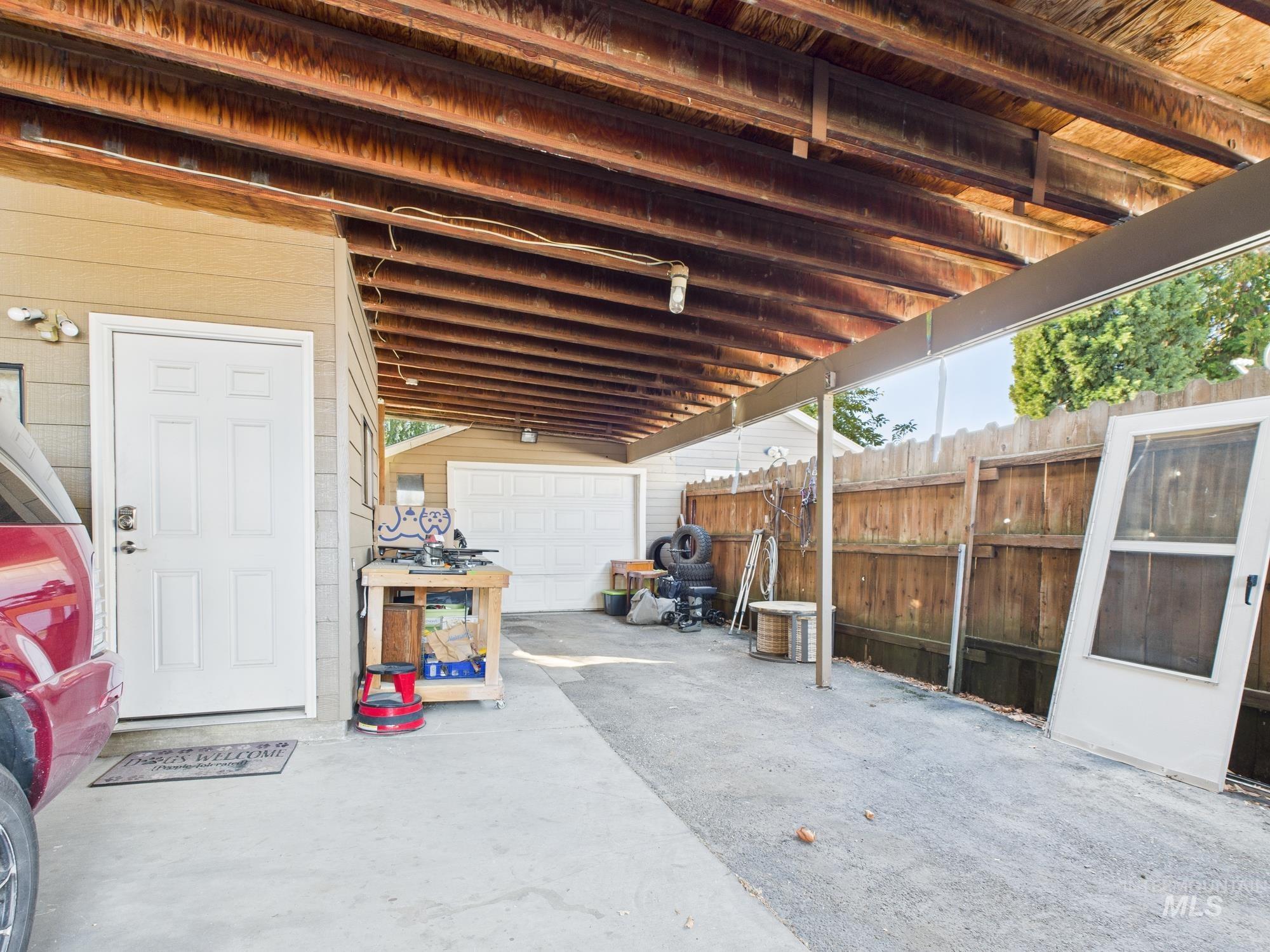 1220 Burrell Avenue Lewiston, ID 83501 - Photo 25 of 28 View of patio featuring a garage
