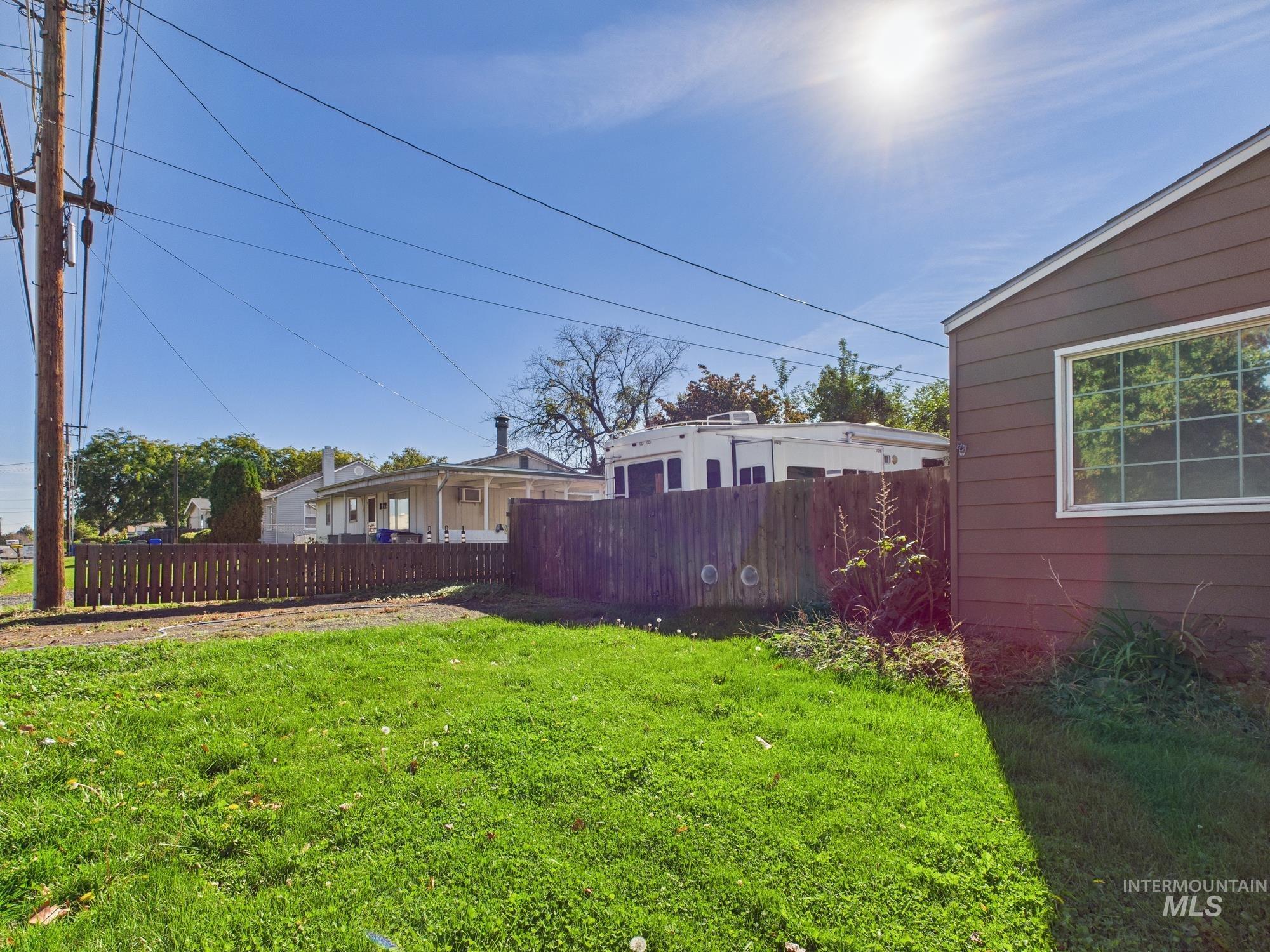 1220 Burrell Avenue Lewiston, ID 83501 - Photo 28 of 28 View of yard