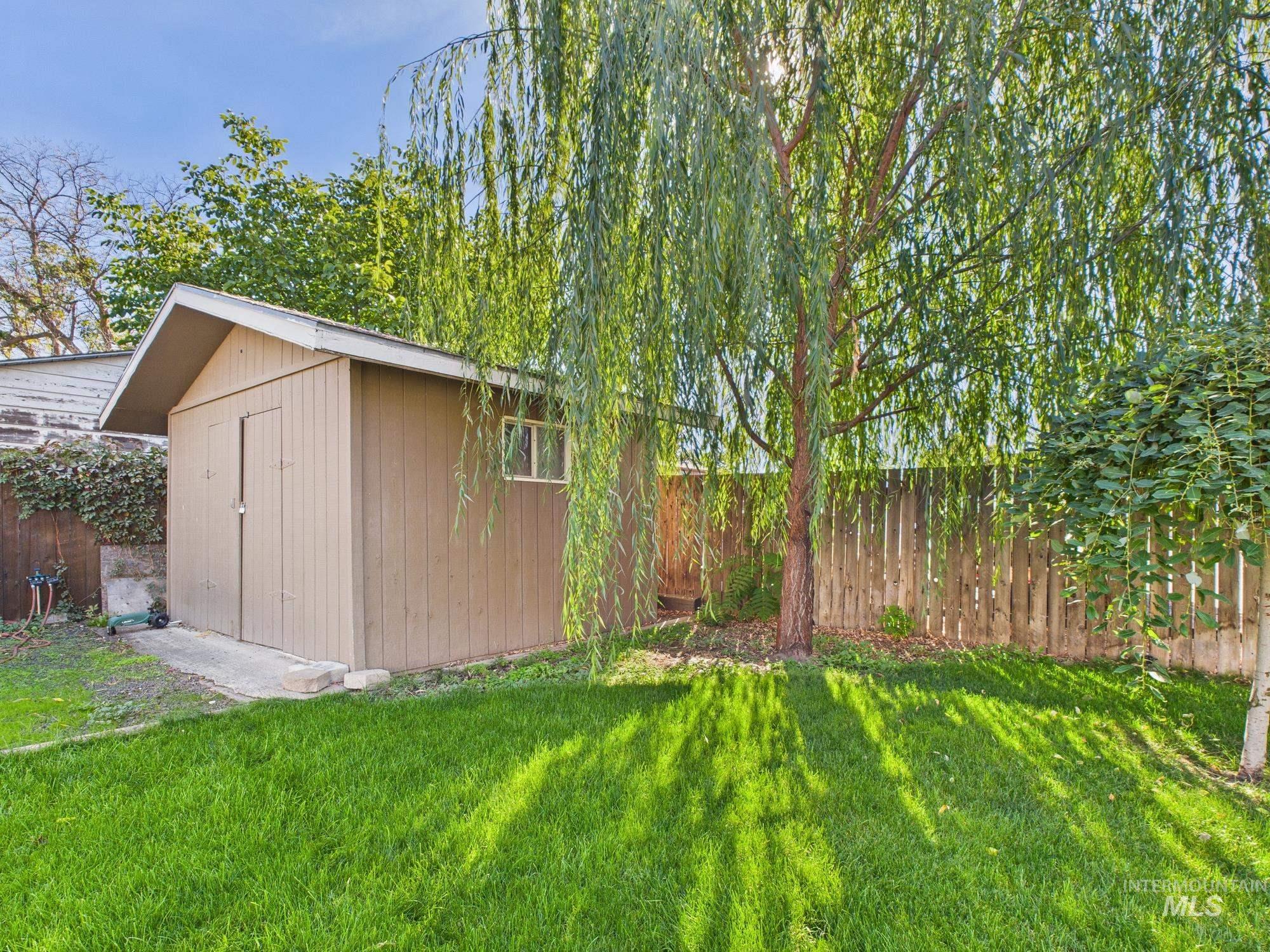 1220 Burrell Avenue Lewiston, ID 83501 - Photo 4 of 28 View of shed featuring a fenced backyard