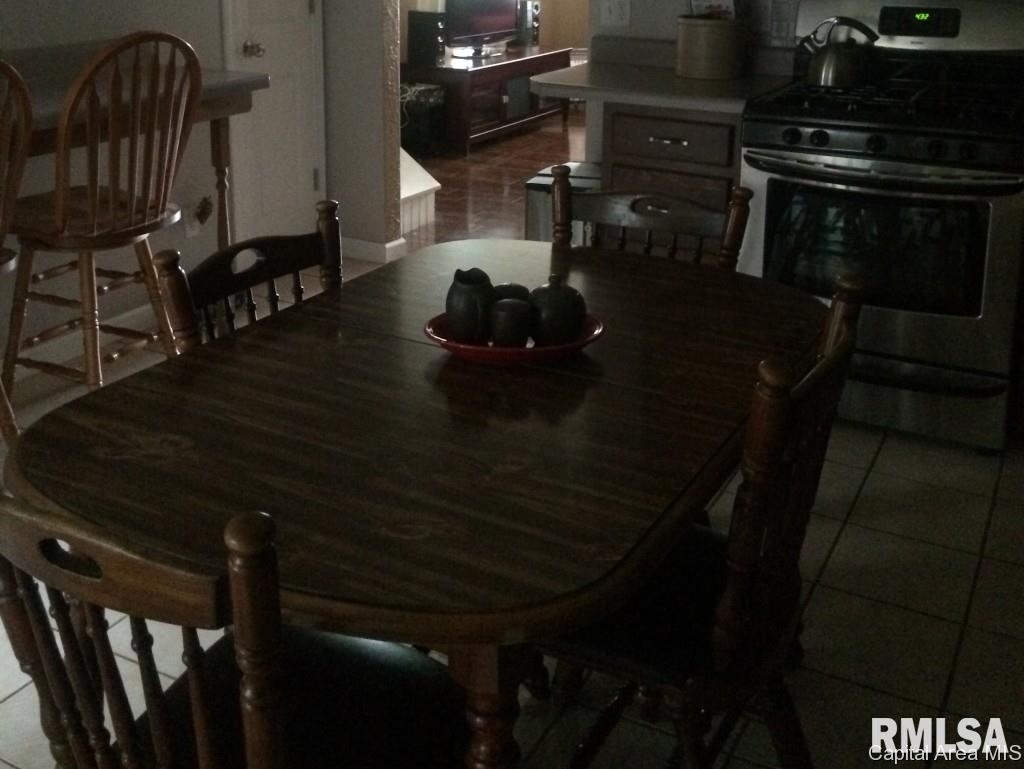 220 Willow Lane Springfield, IL 62707 - Photo 10 of 24