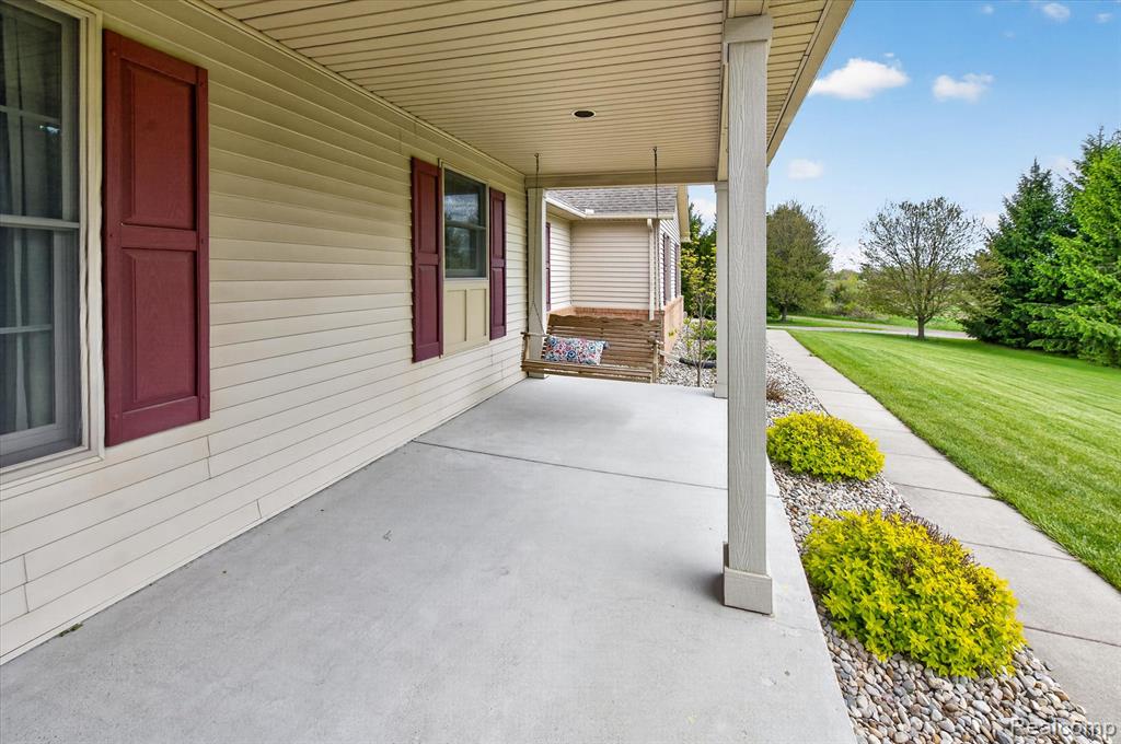 7659 Clyde Road Fenton, MI 48430 - Photo 6 of 52