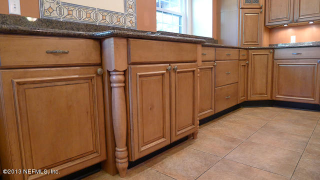 8184 Shady Grove Road Jacksonville, FL 32256 - Photo 12 of 47 Kitchen Alt View