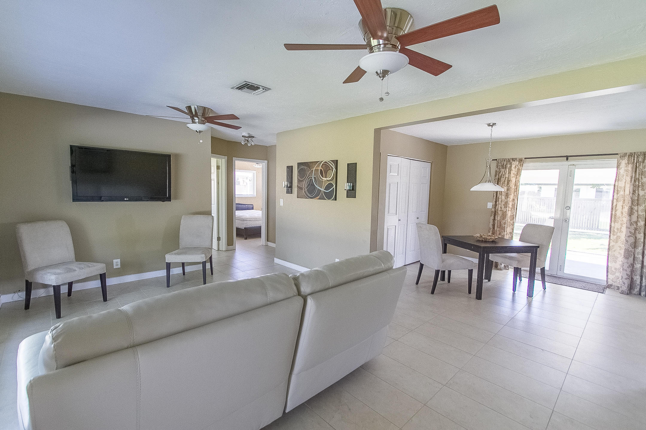 116 Northwest 8th Street Boca Raton, FL 33432 - Photo 3 of 23 Rental--12