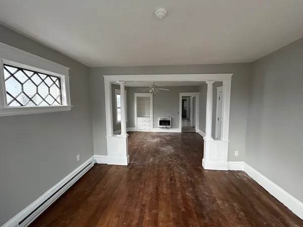 $2,350 | 19 Henchman Street, Unit U3, Worcester, MA 01605