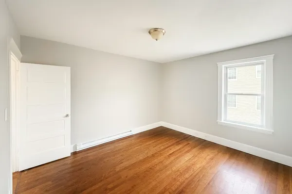 $2,350 | 19 Henchman Street, Unit U3, Worcester, MA 01605