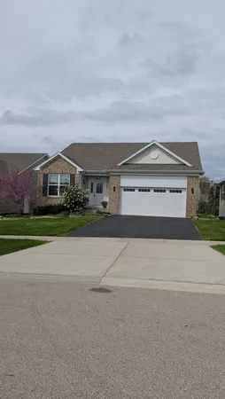 $499,870 | 410 Mahogany Drive, Algonquin, IL 60102