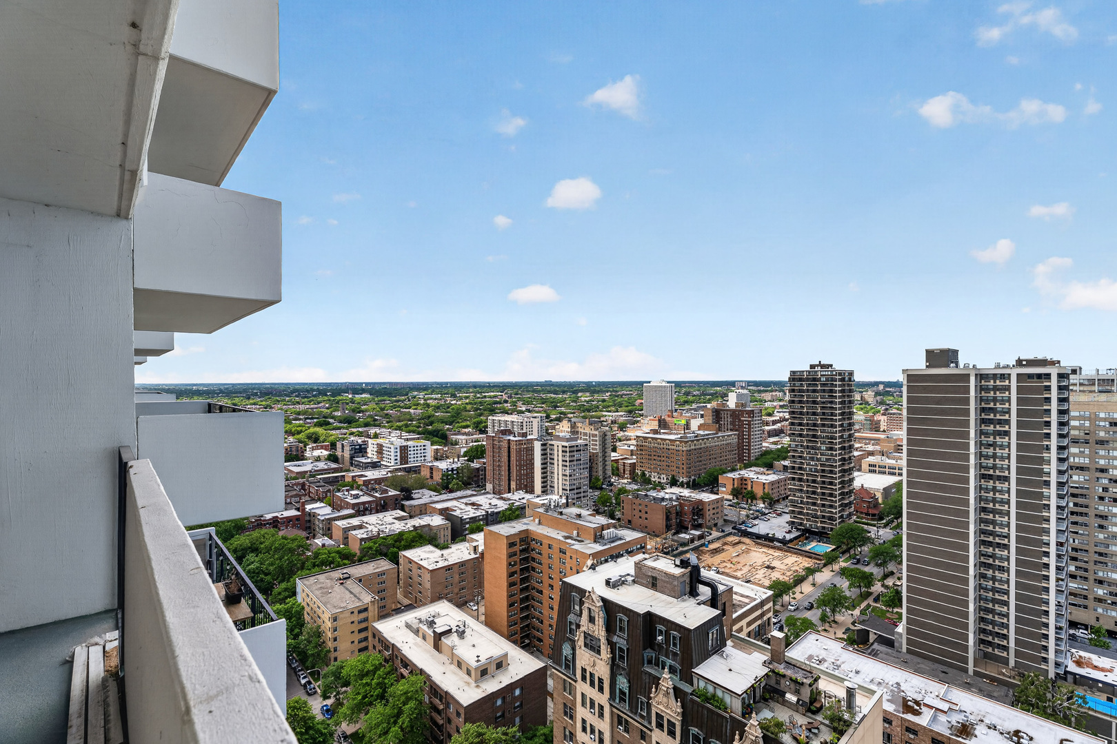 6033 North Sheridan Road, Unit 28D Chicago, IL 60660 - Photo 23 of 48