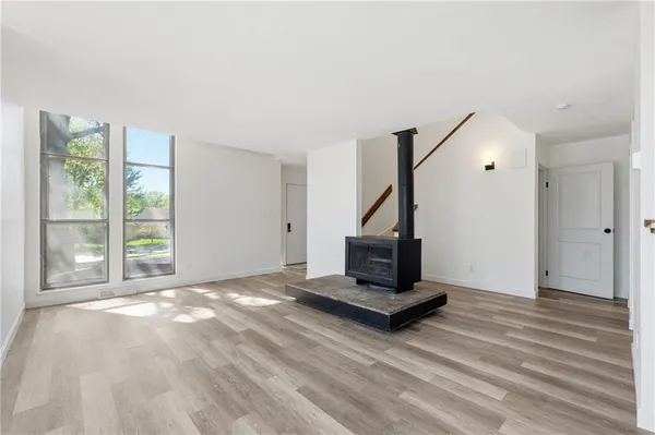 $268,900 | 10075 North Locust Street, Kansas City, MO 64155