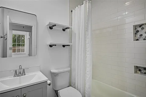 $299,000 | 6501 Brush Country Road, Unit 114, Austin, TX 78749