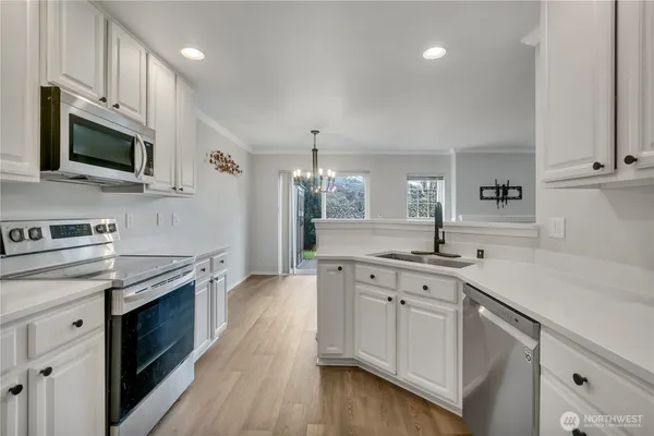 $474,000 | 10030 Holly Drive, Unit 122, Everett, WA 98204