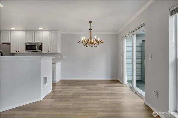 $474,000 | 10030 Holly Drive, Unit 122, Everett, WA 98204