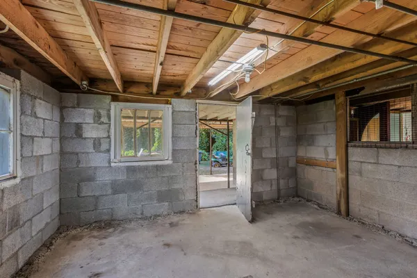$249,000 | 174 Columbia Avenue, Centerville, TN 37033