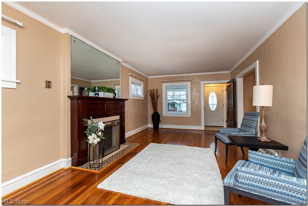 971 Pembrook Road Cleveland Heights, OH 44121 - Photo 2 of 28